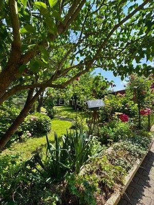 der Garten bietet uneinsehbare Privatsphäre