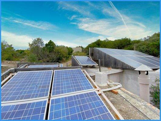 b1da8ae1eacc476a9c8e8add9a700a6c-original