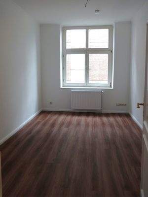 Kind / Arbeitszimmer