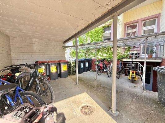 Überdachter Fahrradabstellplatz