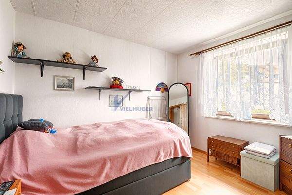 07_Schlafen_Kind_OG - Verbessert - (KI generiert)