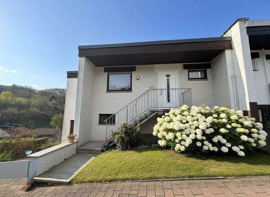 Haus Vorderansicht Neu