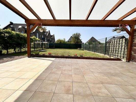 K1024_Blick in den Garten