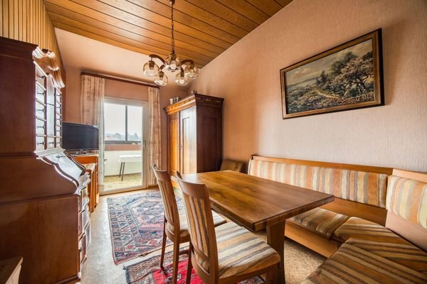 Arbeitszimmer mit Zugang zum überdachten Balkon | 2. Obergeschoss