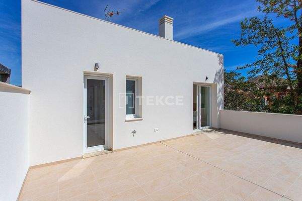 Villas Close to the City in Hondón de las Nieves Alicante