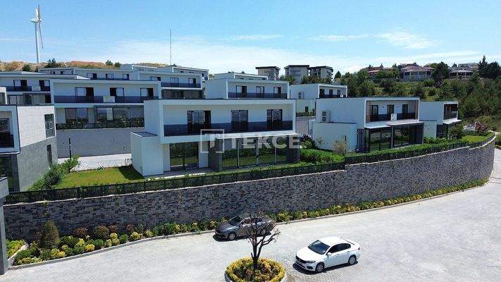 Villas for Sale in Bursa Bademli with Private Landscaped Garden
