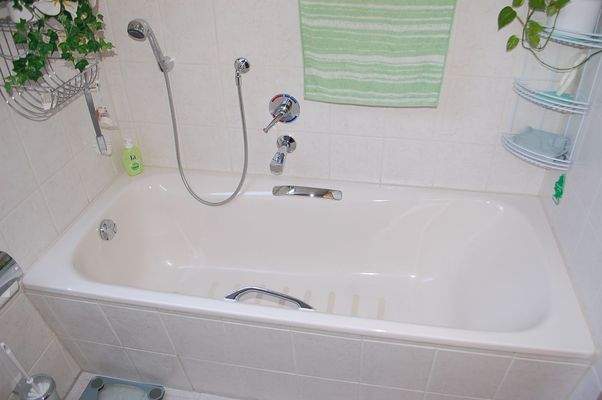 EFH: OG 2. Bad/Wanne