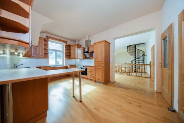 2344-Franz-Josef-Strasse-30-R51_7421