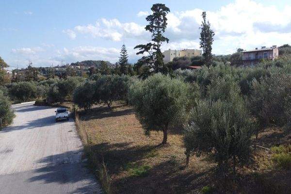 Kreta, Maleme: Grundstück zu verkaufen - nur 5 Minuten zum Sandstrand