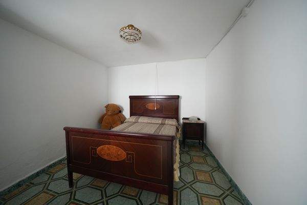 Schlafzimmer 5