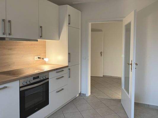 Einbauküche mit Geschirrspüler