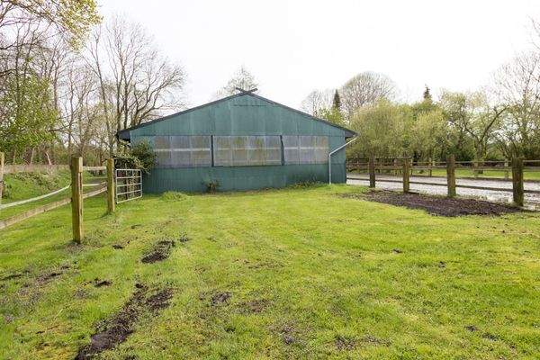 Rückansicht Lagerhalle