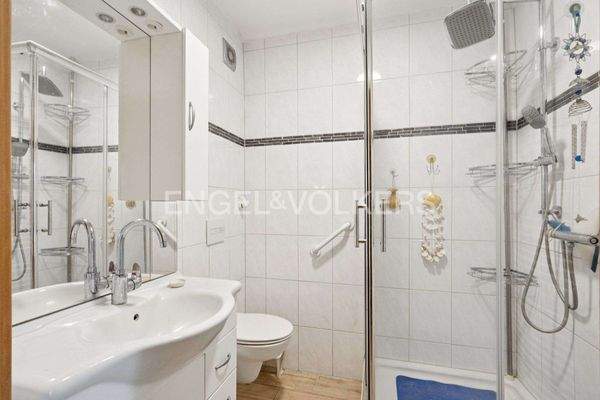 Duschbad im Erdgeschoss