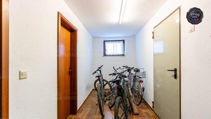 RF-1229 Fahrradkeller