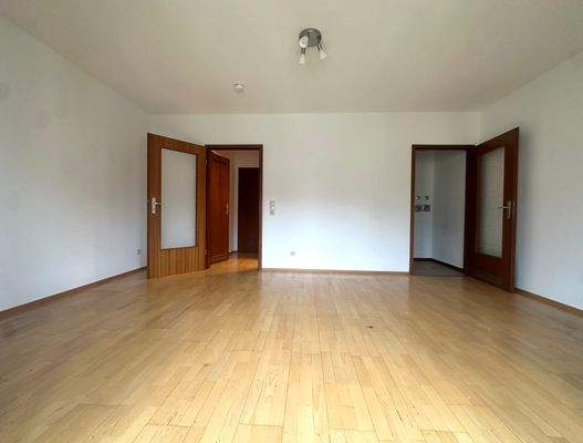 Wohn- und Schlafzimmer