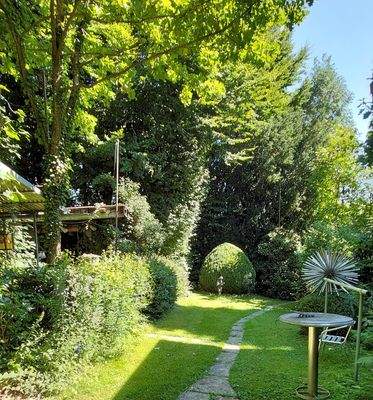 LeBa aussen Park 6.jpg