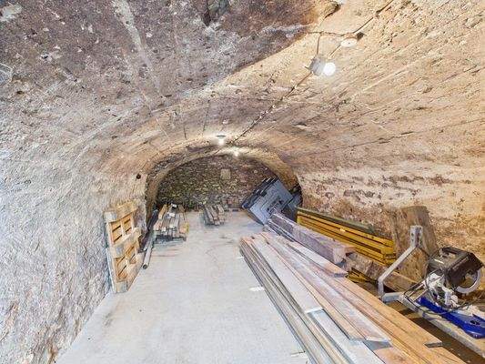 Keller unter der Garage