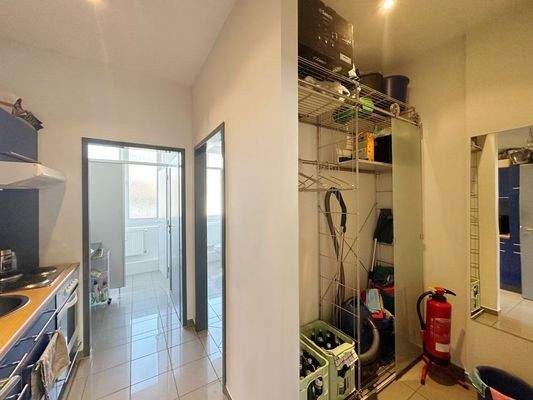 Küche & Abstellbereich