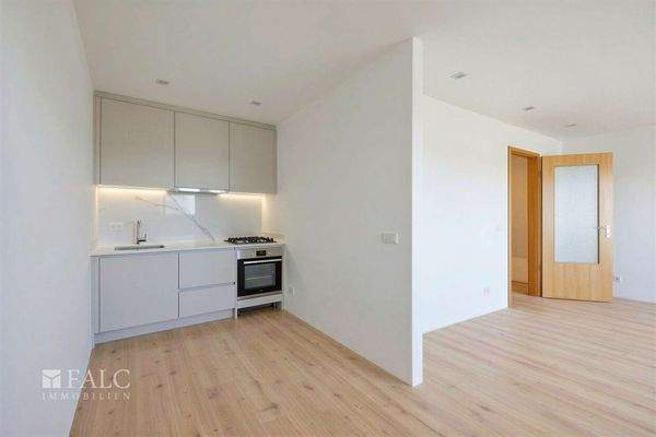 Küche (virtuell möbliert)