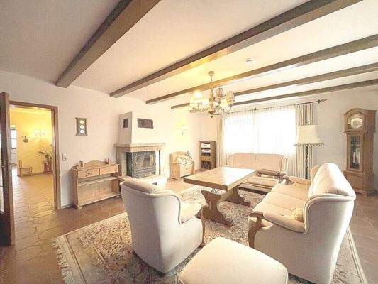 Großzügiges Wohnzimmer