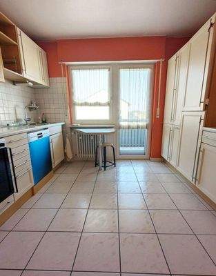 Küche mit Einbauküche und Ausgang auf den Nordbalk