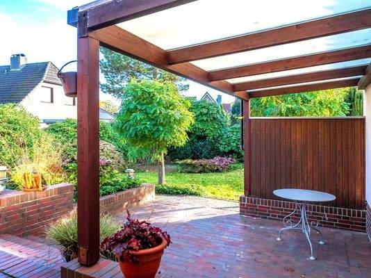 überdachte Terrasse