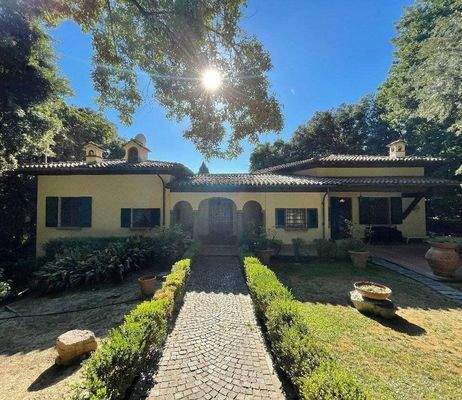 Villa in Montemurlo (Toskana)