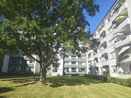 9038KC-02 gepflegte Wohnanlage