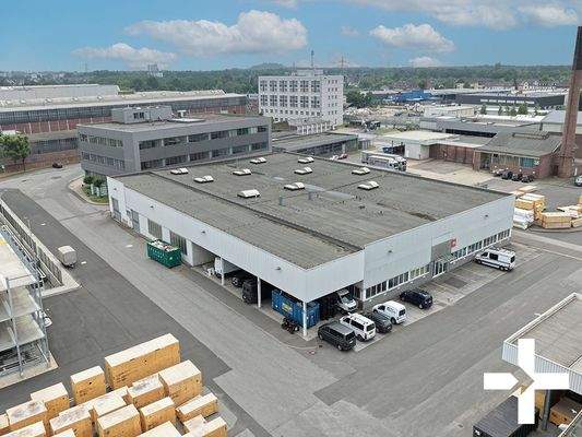 Luftbild Hallenkomplex