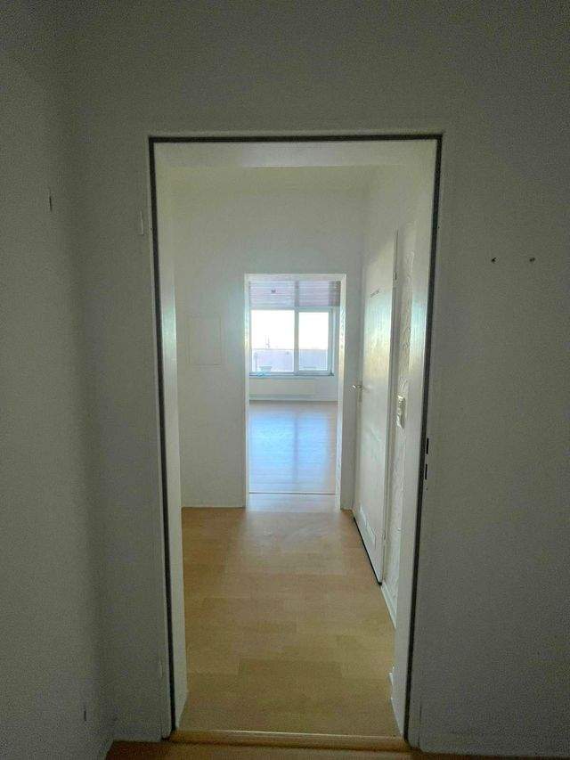 helle 2-Zimmer-Wohnung im 1. Obergeschoss, ruhig gelegen - Foto 3