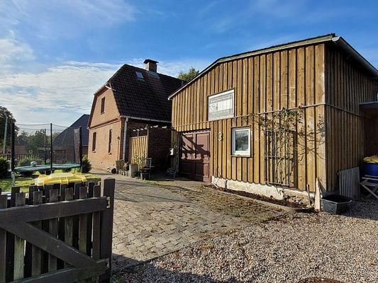 viel Platz in der großen Werkstatt