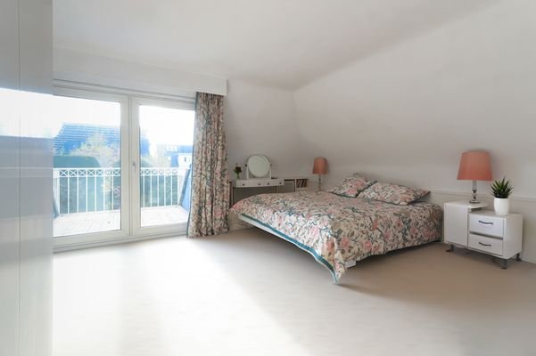 Schlafzimmer 4