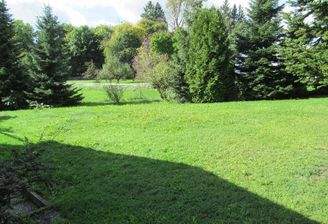 Grundstück/Teilansicht