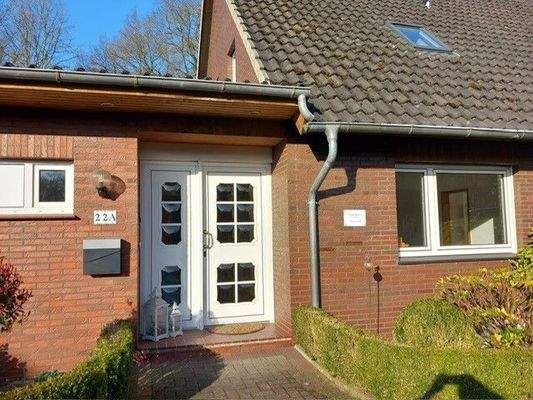 Badbergsweg 22 - Hauseingang mit SZ Fenster