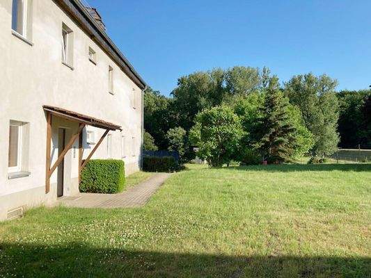 3_Seitenansicht Haupteingang .jpg