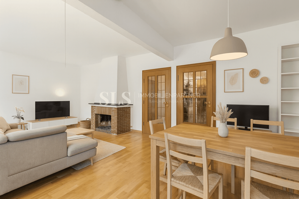 Wohn-Essbereich EG (KI generiert)