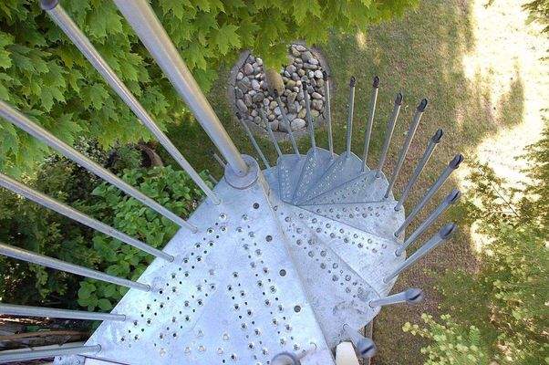 EFH OG Treppe Dachterrasse zum Garten