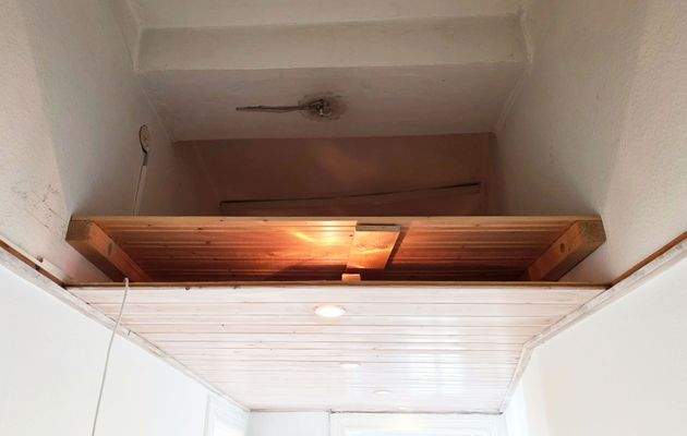 Stauraum oberhalb Flurdecke