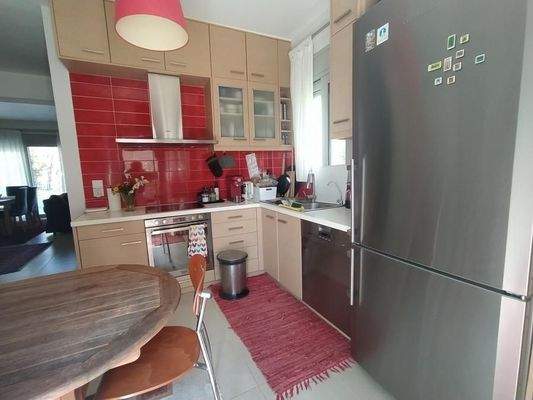 Kreta, Atsipopoulo: Geräumige 2-stöckige Villa in einem ruhigen Dorf in der Nähe des Meeres zu verkaufen