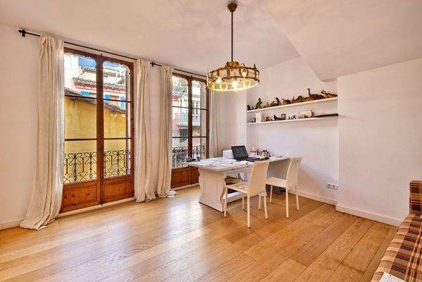 09- apartamento san nicolas despacho1