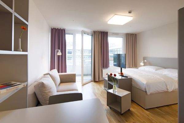 Andrea Ehrenreich_HOCH 33_Standard_Bild02_web