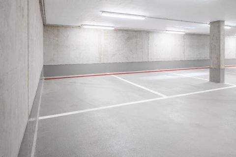 Regensburg Garage, Regensburg Stellplatz