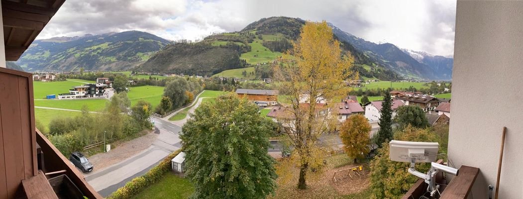 Aussicht vom Balkon (1).jpg