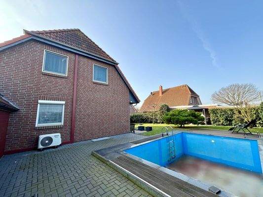 Rückansicht Gebäude