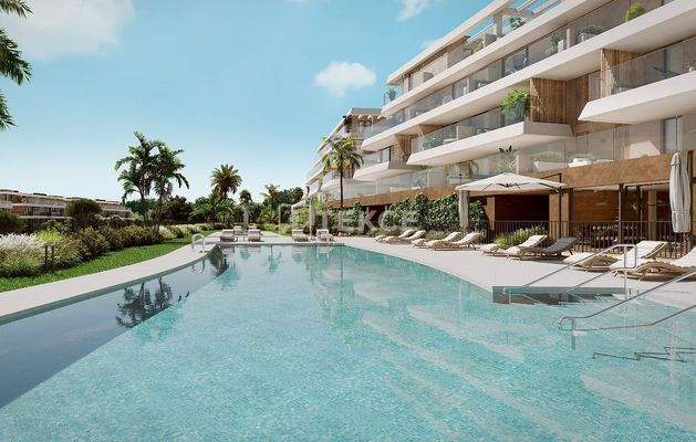 Seaview Homes in Natural Setting of Estepona