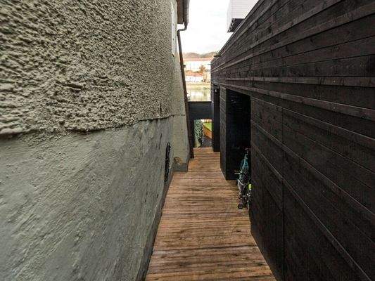 Aussenzugang Gartenbereich/Attelierwohnung/UG