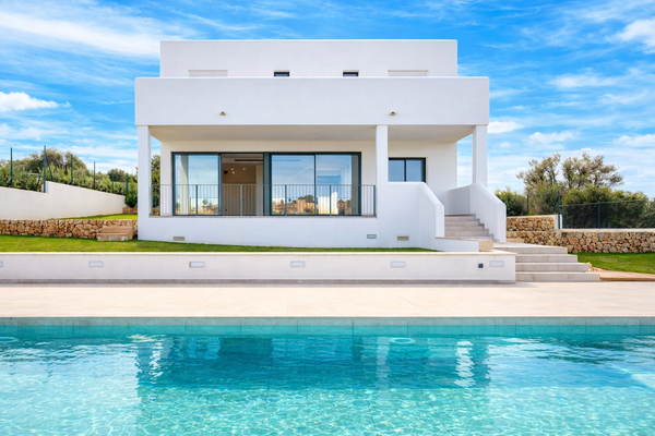 Moderne Villa mit Swimmingpool