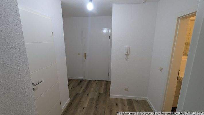 Flur - Einraumwohnung in Bannewitz