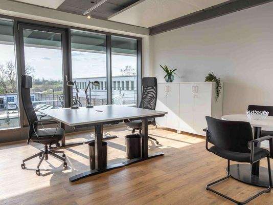 raeume-robert-perthel-straße-3