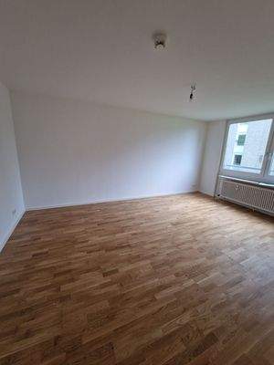 Leeres Zimmer mit Holzboden